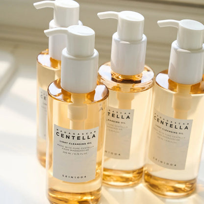 Centella Light Cleansing Oil Light & Gentle Cleansing Oil